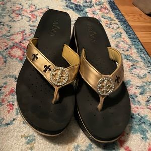 Saints sandal
